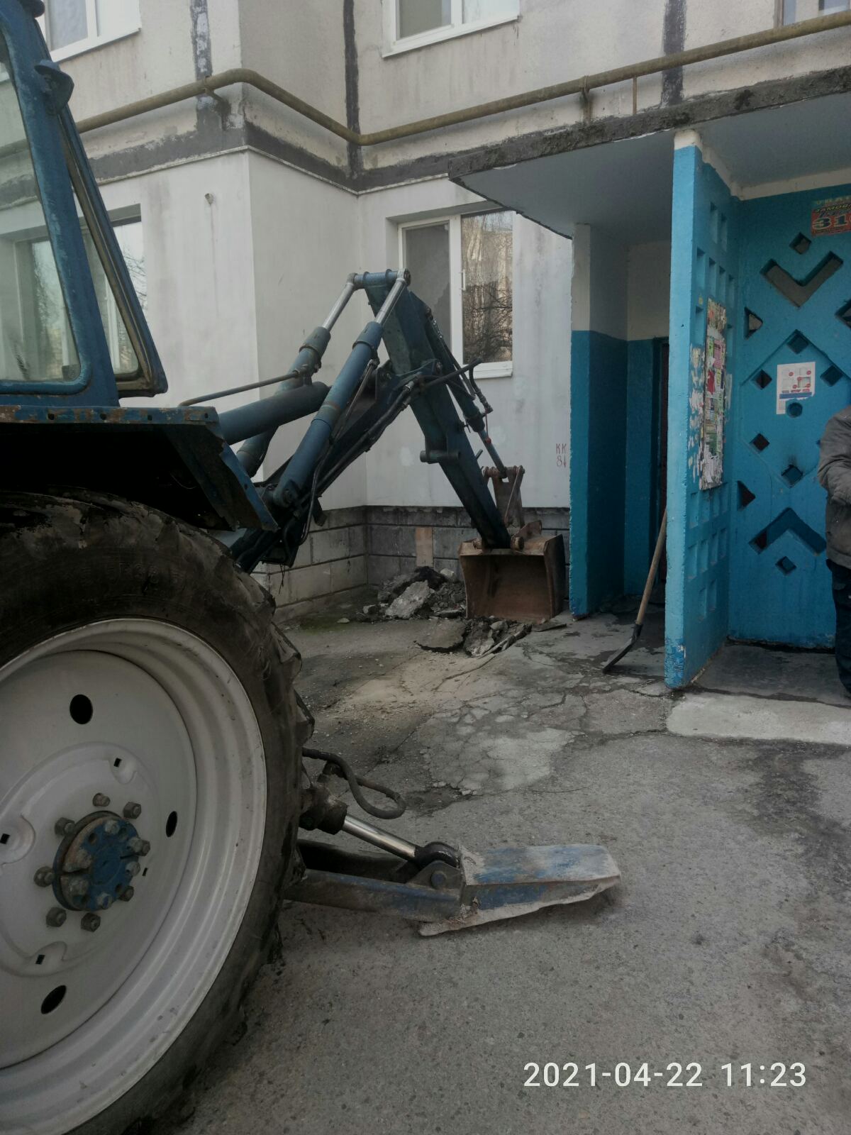 Заміна зливової  наружної каналізаційної мережі за адресою Леваневського