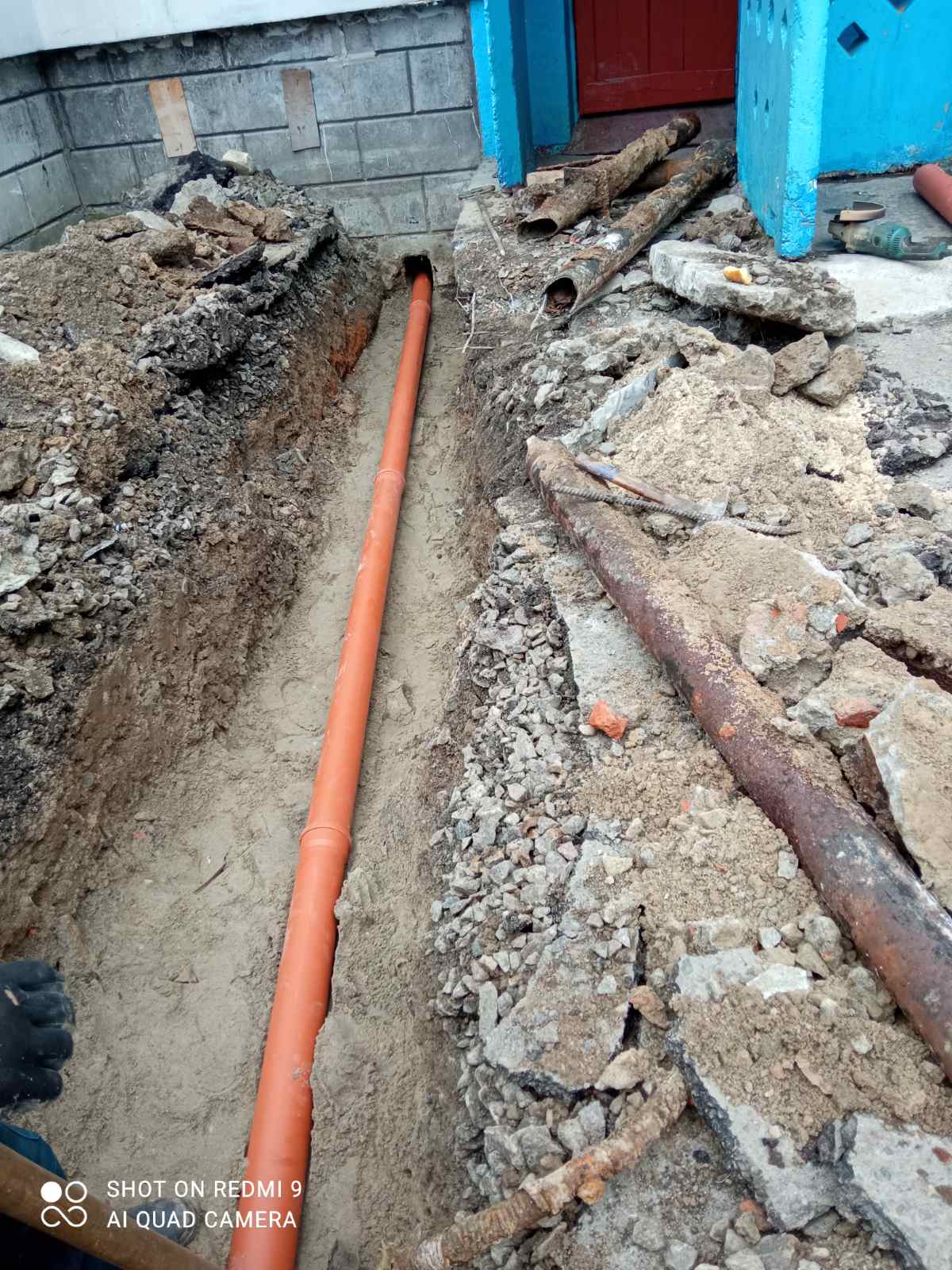 Заміна зливової  наружної каналізаційної мережі за адресою Леваневського